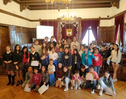 ALUMNAS Y ALUMNOS DE GETXO PRESENTAN AL AYUNTAMIENTO EL TRABAJO REALIZADO EN AGENDA 2030 ESCOLAR