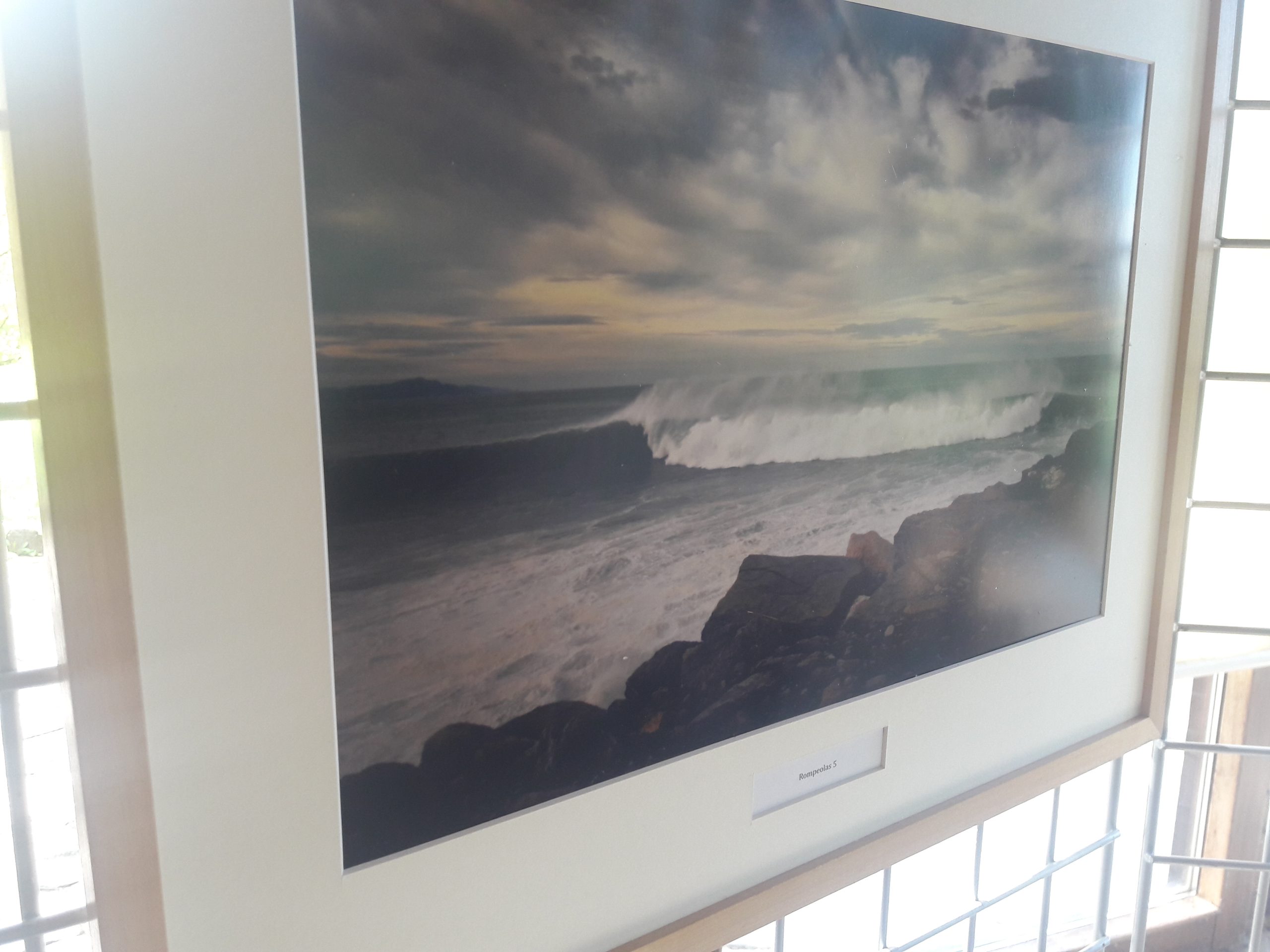 DONDE ROMPEN LAS OLAS