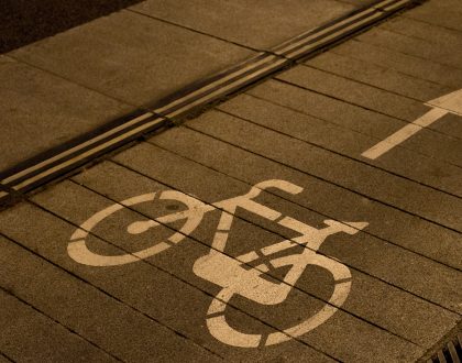 Getxok bidegorri berria bultzatuko du bi ikastetxeren arteko lotura segurua hobetzeko